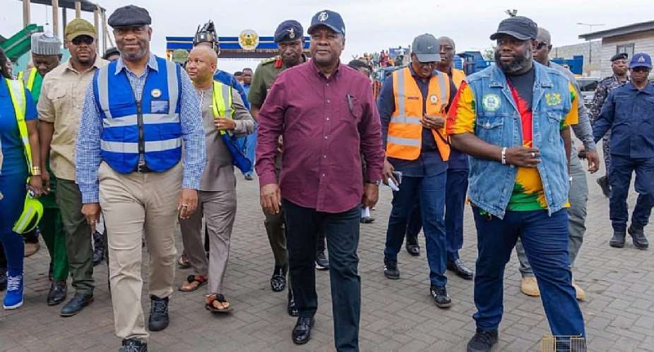 Mahama orders 90-day cleanup of Agbogbloshie waste