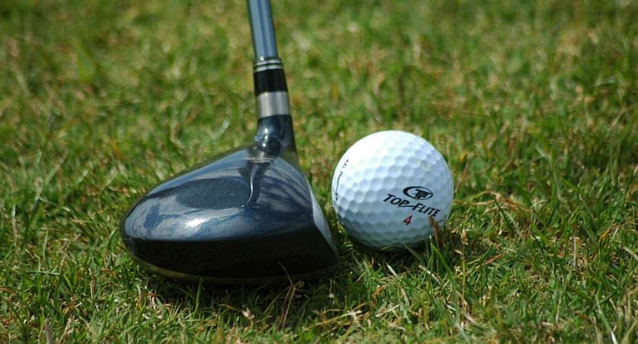 Golfers putt their way to Kashmir as troubled region drives for peace