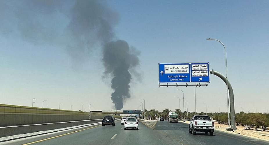 Large plume of black smoke rises from the fuel storage area at King Khalid International Airport, in Riyadh, Saudi Arabia, September 19, 2026. Picture taken with a mobile phone. -  Stringer, Reuters