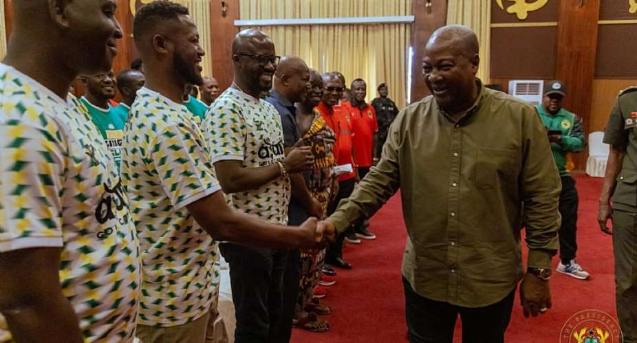 CAF League: Mahama supports Bibiani Gold Stars, Asante Kotoko Football Clubs with $50,000 each