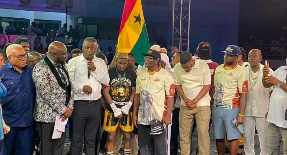Theo Allotey defeats Facundo Garcia to edge closer to world super flyweight title shot