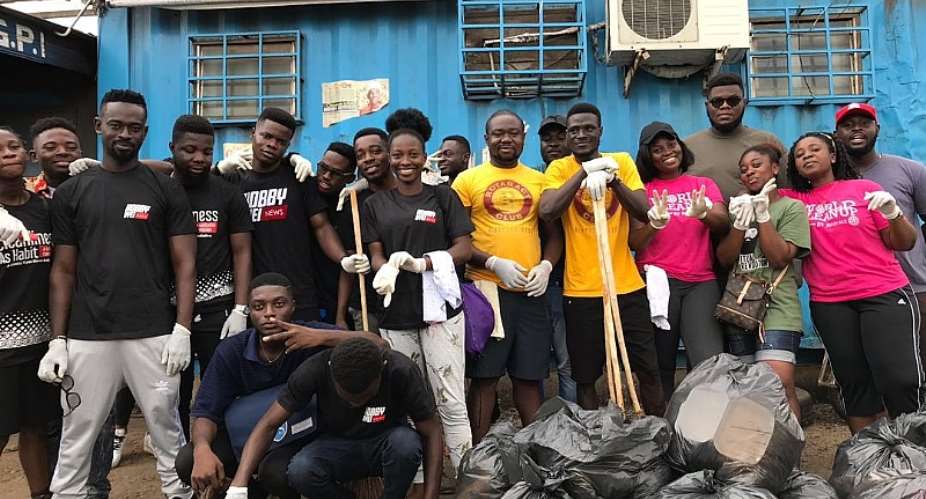 Kobby Kyei And Fans Organise Cleanup Exercise At Kaneshie Lorry Station