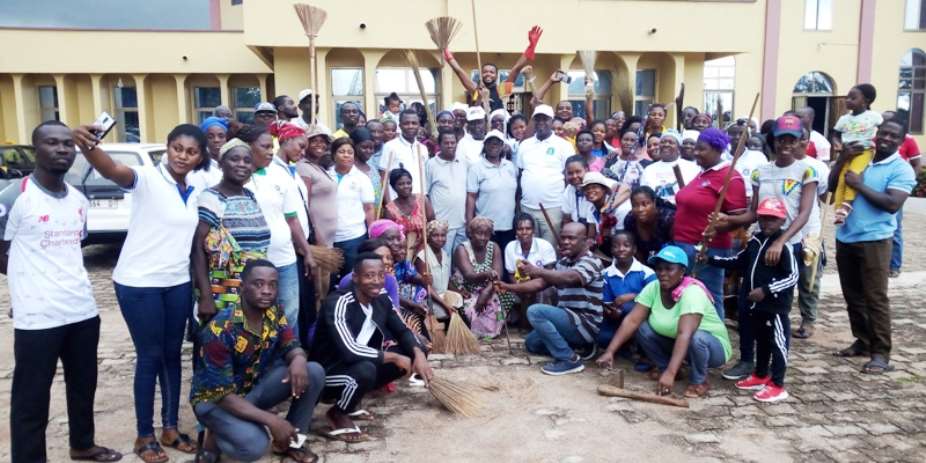 Sunyani Presby Leads Clean Up Exercise Campaign