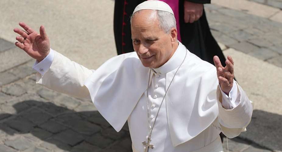 Pope Leo XIV greets worshippers after the Angelus prayer in Castel Gandolfo, near Rome, 26 July. - AP Photo/Gregorio Borgia - Gregorio Borgia
