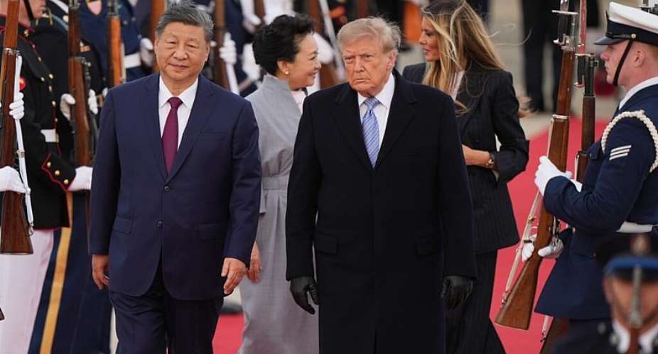 US President Donald Trump and first lady Melania Trump greet Chinese President Xi Jinping and his wife Peng Liyuan as they arrive at Joint Base Andrews, Maryland, 23 September 2026. -  Mark Schiefelbein, AP