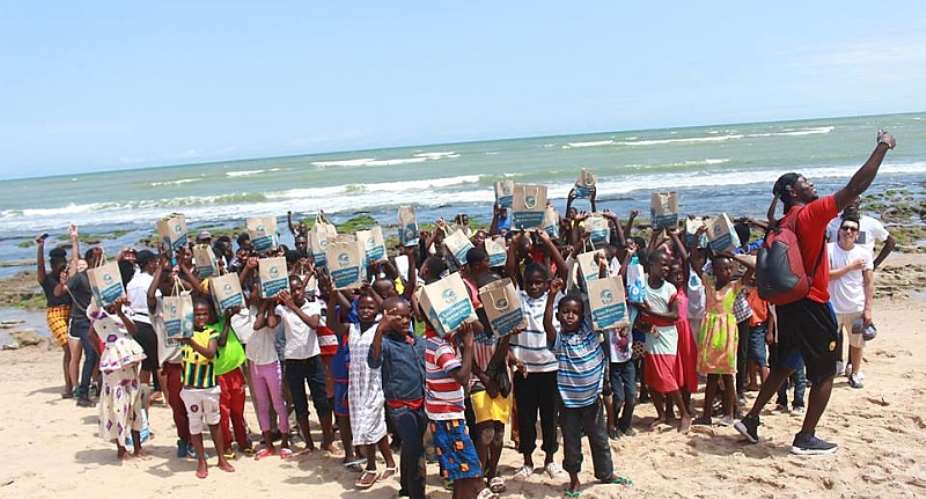 Plastic Punch Marks International Coastal Clean-up Day With Turtle Beach Cleaning