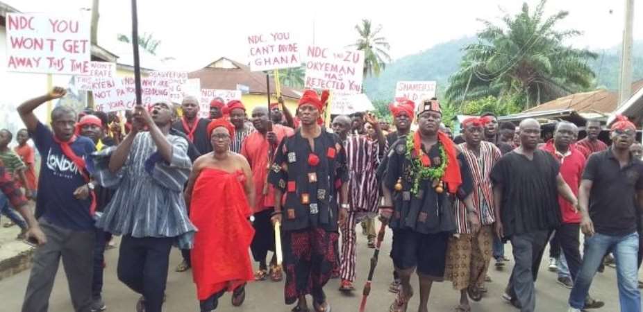 The Akyem Abuakwa Traditional Council led a demonstration against the NDC
