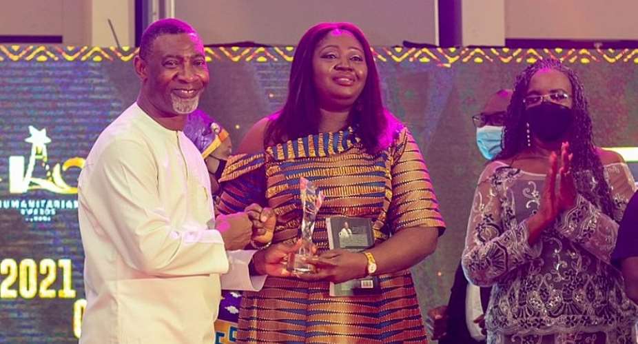 Abiola Bawuah wins Humanitarian of The Year 2021 Award