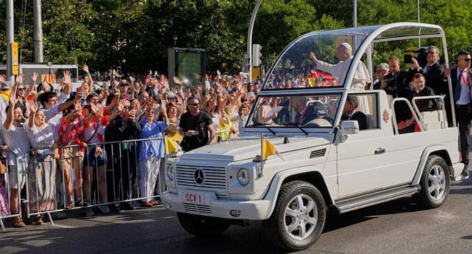 More than 600,000 people have registered for the pope’s Mass at Place de la Concorde in Paris on September 26. In June, Leo visited Spain. -  Bernat Armangue, AP/ File picture