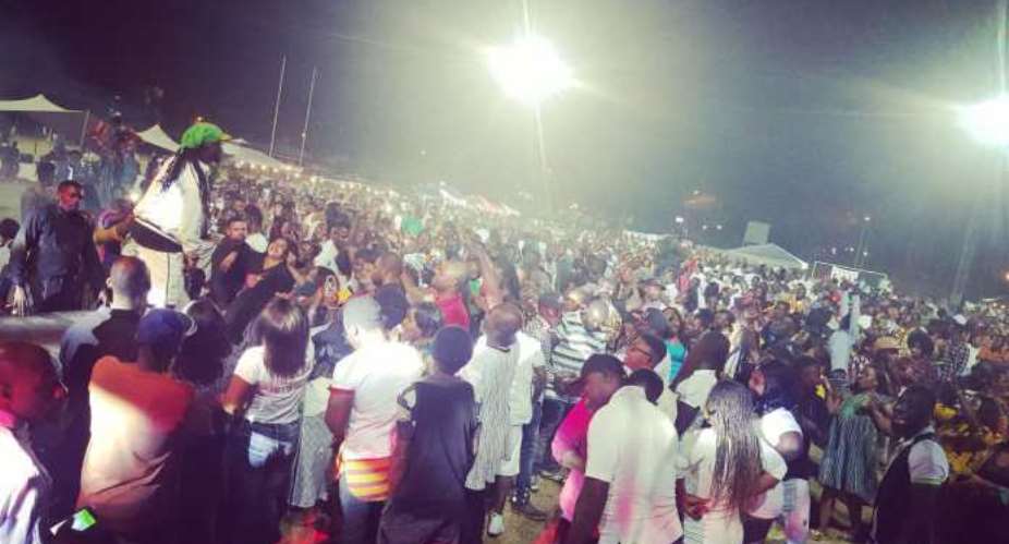 Barima Sidney performs to a crowd of over 8000 at GhanaFEST South Africa