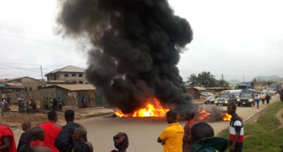 Residents Of Tarkwa Protest Over 'Bad Roads'; Prevent Minister From Entering