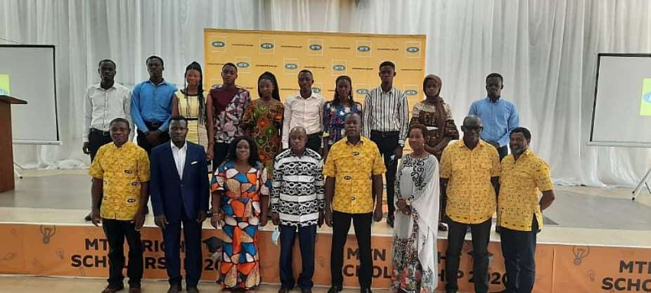 10 Award Recipients In A Group Photograph With The Regional Minister, Simon Osei Mensah And Sam Koranteng, MTN Corporate Services Executive During The Ceremony At KNUST