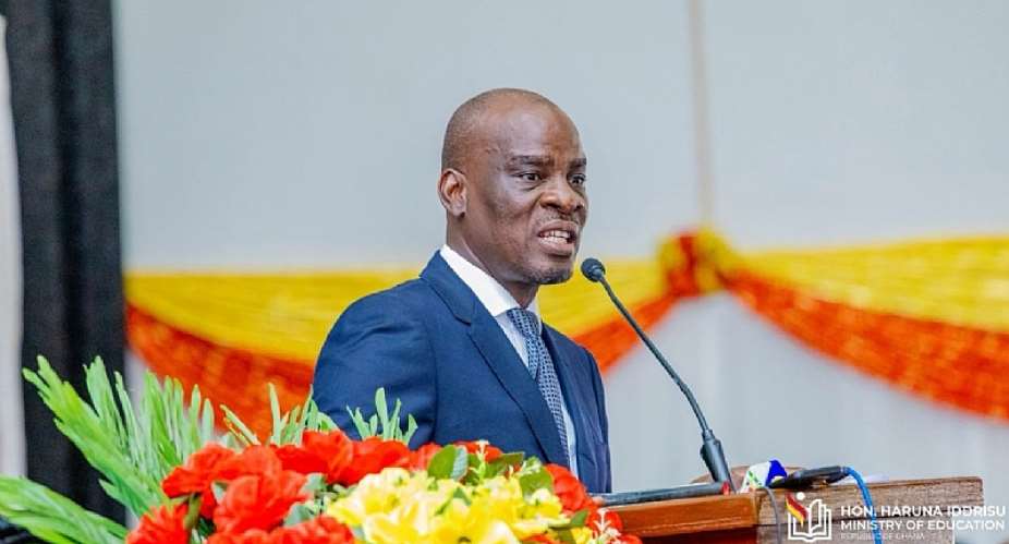Education minister to meet teacher unions on Monday over strike
