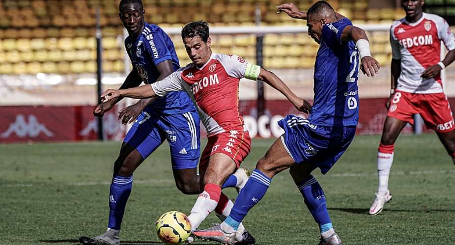 Alexander Djiku in action against AS Monaco today. Photo creditRC Strasbourg