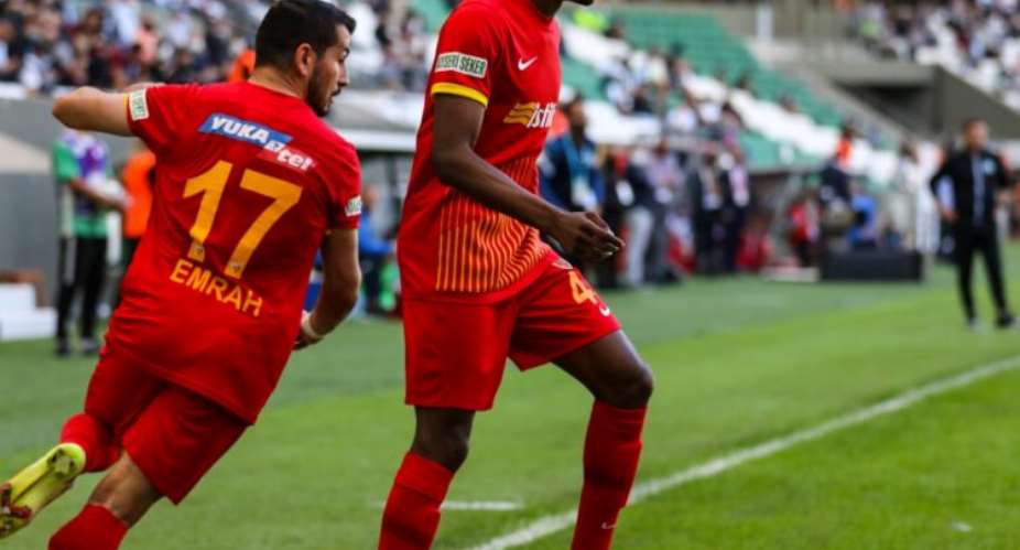 Kayserispor captain Bernard Mensah continues brilliant form to justify why Ghanas new midfield must be built around him