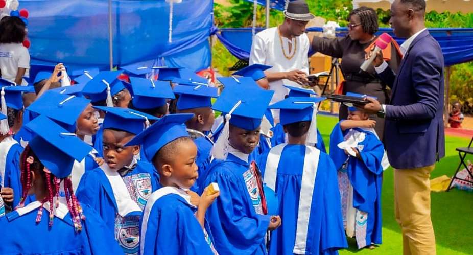 RCIS graduating children