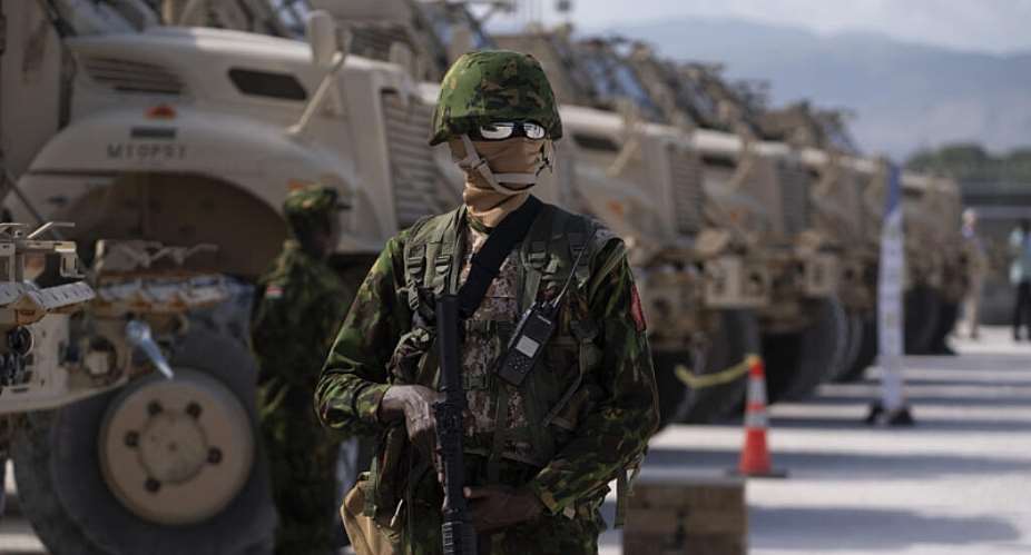  AP - Roberto Schmidt