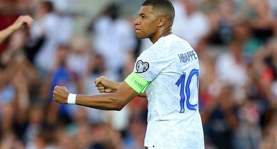 Kylian  Mbappe out for two weeks or more with knee injury, say Real Madrid