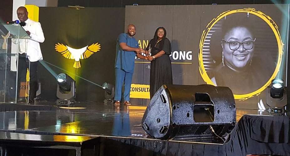 Media Guru Nana Yaa Serwaa Sarpong Honoured At 40 Under 40 Awards