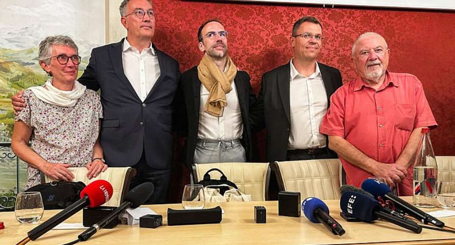 Survivors of abuse by members of French clergy, (L-R) Vronique Garnier, Olivier Mardi, Jrme Guillement, Bertrand Virieux, and Jean-Marie Delbos, during a press conference after their nearly two-hour meeting with Pope Leo in Lourdes, France, 27 September 2026. -  Clotaire Achi/Reuters