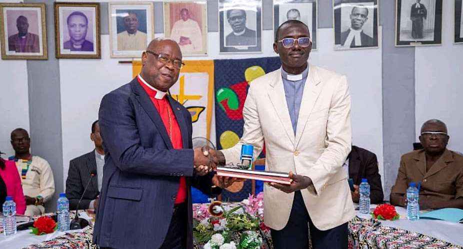 E.P. Church Ghana congratulates Togos Presbyterian Church on leadership transition