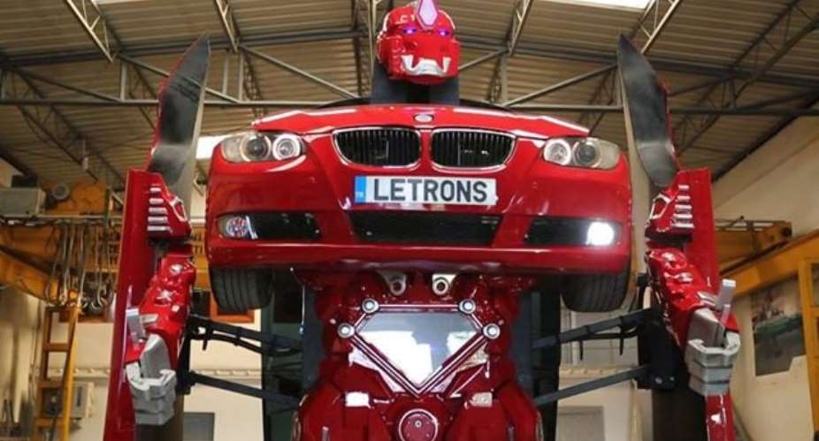 Turkish engineers show off real-life 'Transformers' robot car