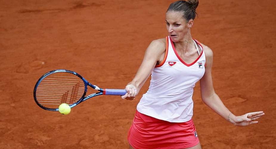 Sloppy Pliskova recovers to advance to second round at French Open