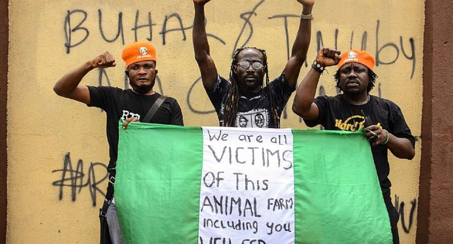 Protesters in Lagos during Nigeriaamp;39;s 60th Independence Day anniversary on 1 October 2020. - Source: Olukayode JaiyeolaNurPhoto via Getty Images