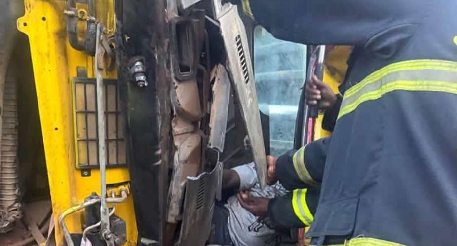 GNFS rescues driver trapped in overturned tipper truck at Bolgatanga