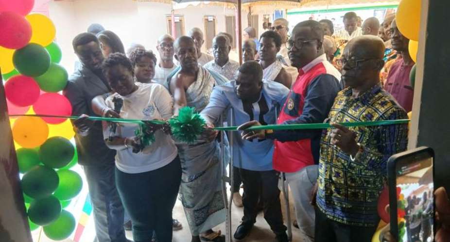 GEA CEO, RM and other Dignitaries cutting the tape