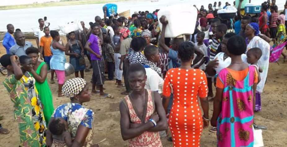 6 dead after boat capsizes on River Volta