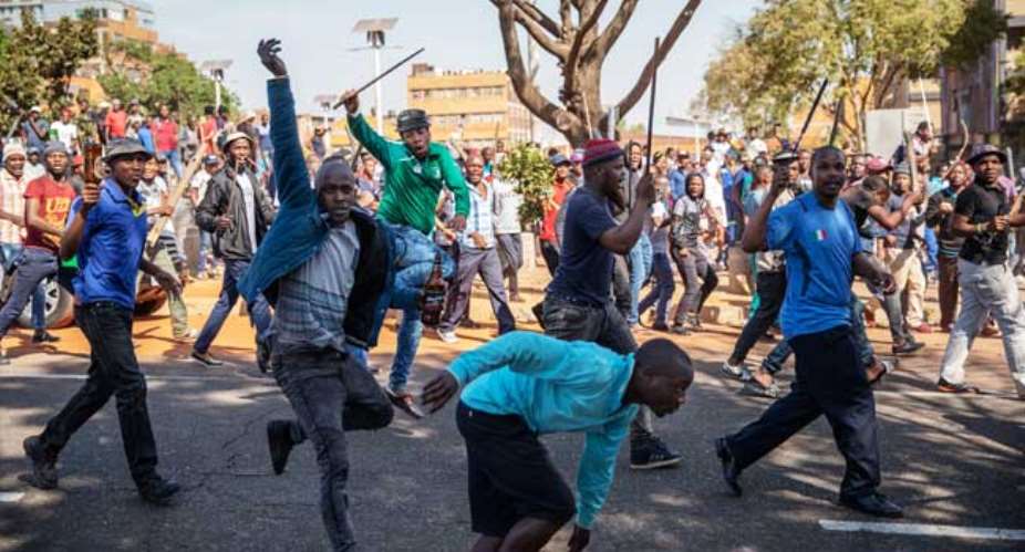 Ghanaians In SA Crinch Over Xenophobic Attacks, Want High Commissioner More Proactive