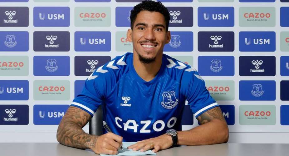 Everton Complete Signing Of Allan From Napoli