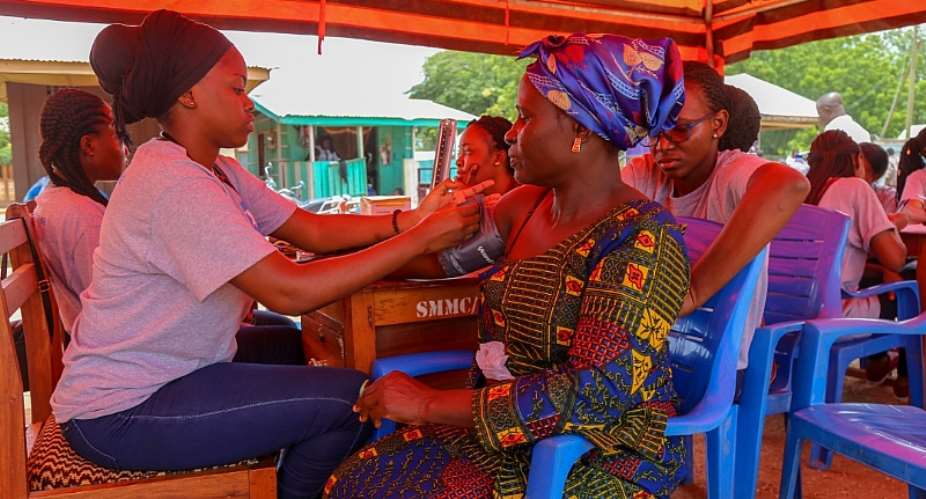 Seikwa Residents Enjoy Free Health Screening