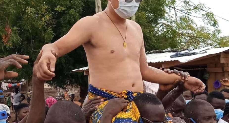 Chinese Man Enstooled As Development Chief At Kwahu Abetifi – Check Social Media Reactions
