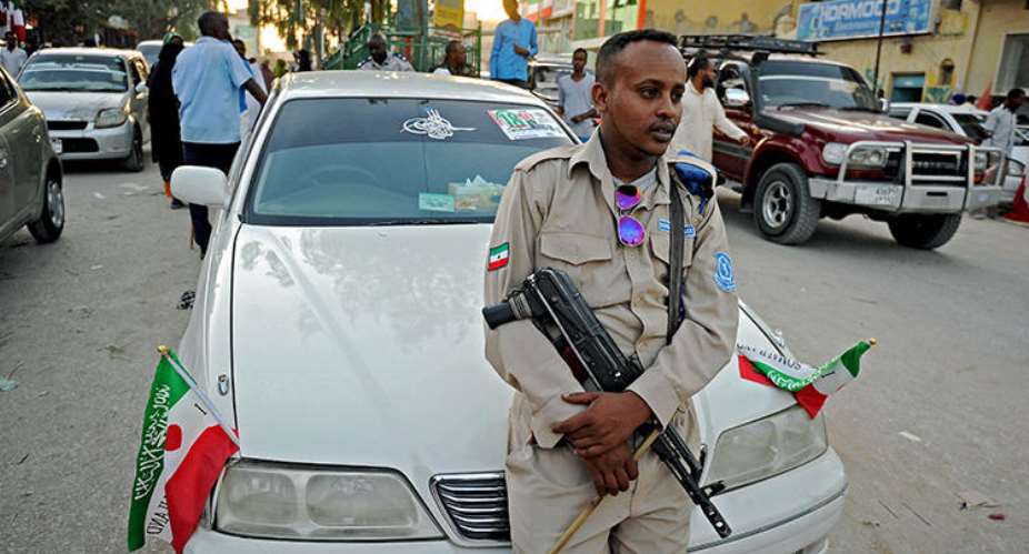 A police officer is seen in Hargeisa, Somaliland, on May 16, 2016. Police in Hargeisa recently arrested Horyaal 24 TV owner Mohamed Osman Mireh. AFPMohamed Abdiwahab