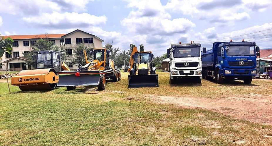 Roads in Obuasi East to receive massive facelift after launch of DRIP equipment