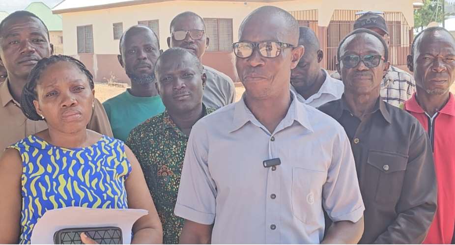 Aggrieved parents of affected BECE candidates in Binduri District