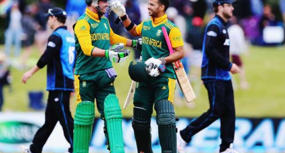 AB de Villiers leads South Africa to series-opening win over New Zealand