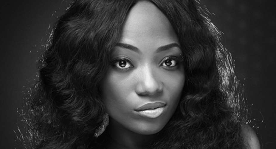 TOUCHLINE: Efya reveals which football Star will suit her best!