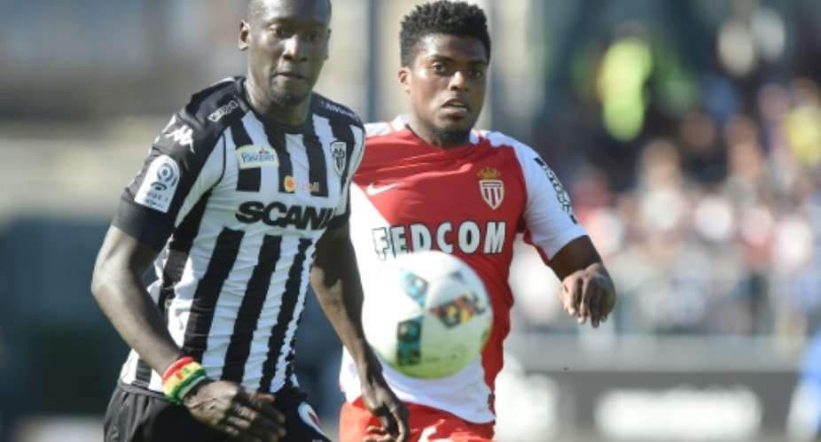 Angers' French forward Famara Diedhiou left vies with Monaco's Brazilian defender Jemerson during their French L1 match on April 8, 2017, at the Raymond Kopa Stadium in Angers, western France.  By JEAN-SEBASTIEN EVRARD AFPFile