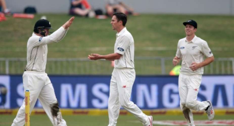 Boult leads strong New Zealand bowling effort