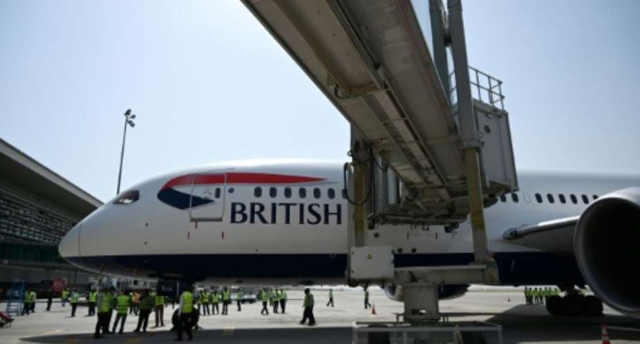 British Airways has said it would resume flights to Cairo following a week's suspension, having reviewed its security measures.  By AAMIR QURESHI AFP