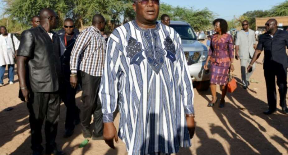 Burkina's ex-PM Kabore looks set to win presidental vote
