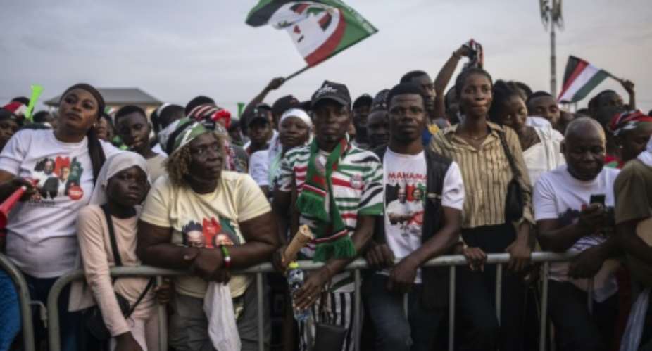 Campaigning for the weekend election in Ghana ended on Thursday with both major candidates rallying in Accra.  By OLYMPIA DE MAISMONT (AFP)