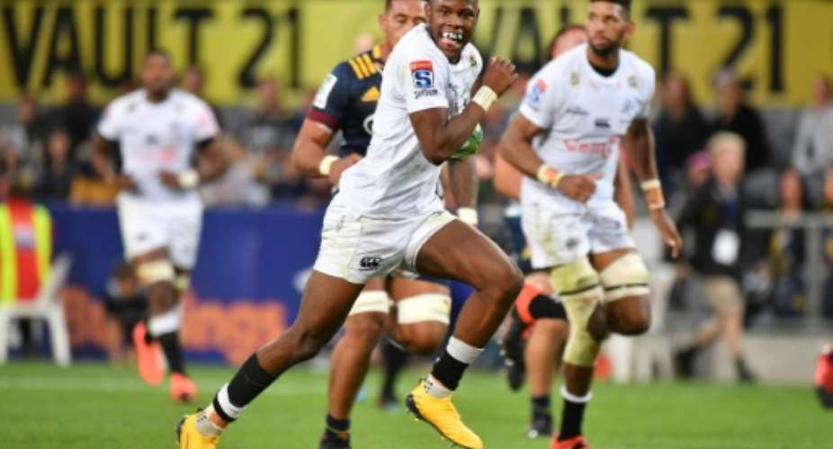 Coastal Sharks' Aphelele Fassi scored two late tries to deny the Otago Highlanders any prospect of a comeback.  By Marty MELVILLE AFP