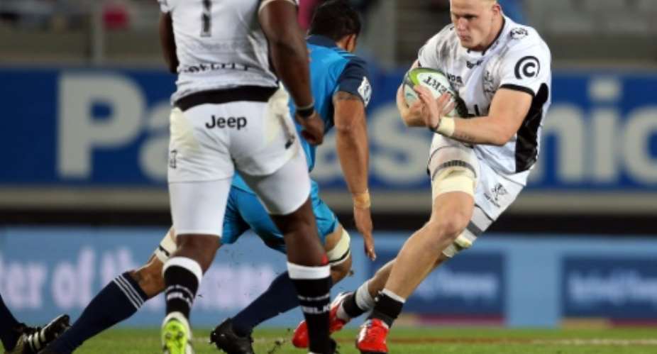 Daniel du Preez (R), pictured in action in 2016, will feature for South Africa against New Zealand.  By MICHAEL BRADLEY (AFP/File)