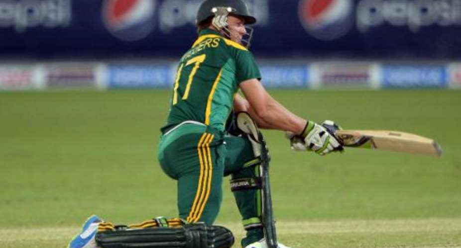 South African captain AB de Villiers during the second day-night international against South Africa in Dubai Cricket Stadium in Dubai on November 1, 2013.  By Asif Hassan AFP