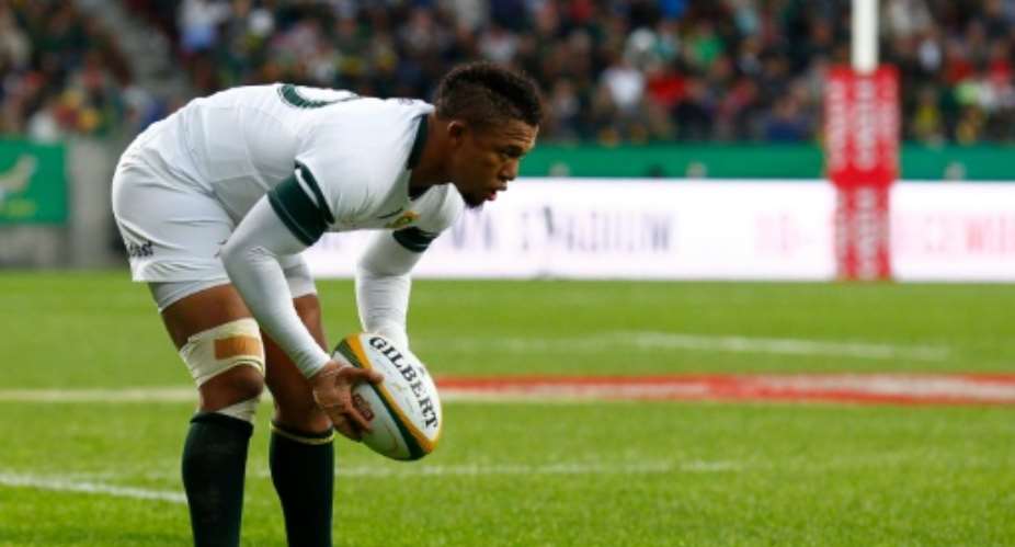 Elton Jantjies of the Springboks sets up to kick a penalty during a Test match against Ireland, in Port Elizabeth, in June 2016.  By Michael Sheehan AFPFile