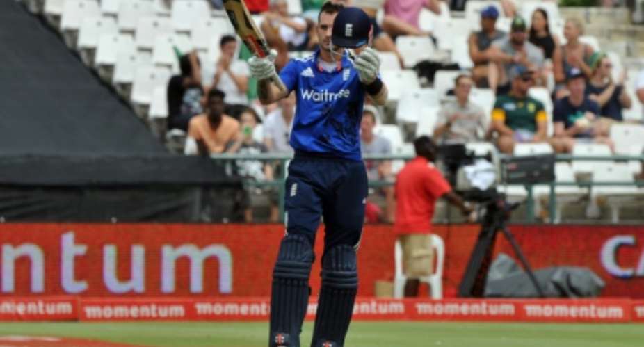 England batsman Alex Hales acknowledges the applause after scoring his century during the fifth and final One Day International against South Africa, on February 14, 2016, in Cape Town.  By Rodger Bosch AFP